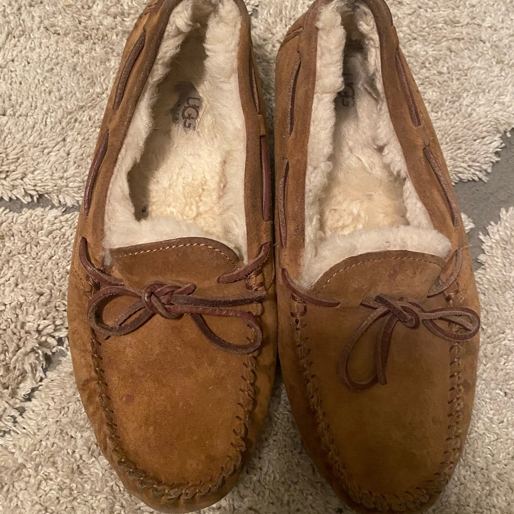 Ugg moccasin